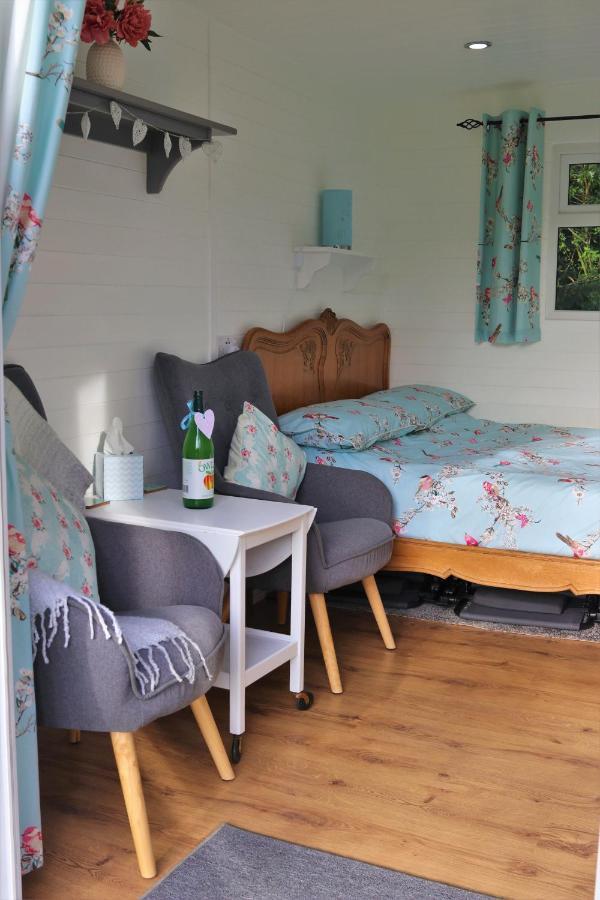 Hopgarden Glamping Luxury Shepherds Huts Wadhurst Exterior photo