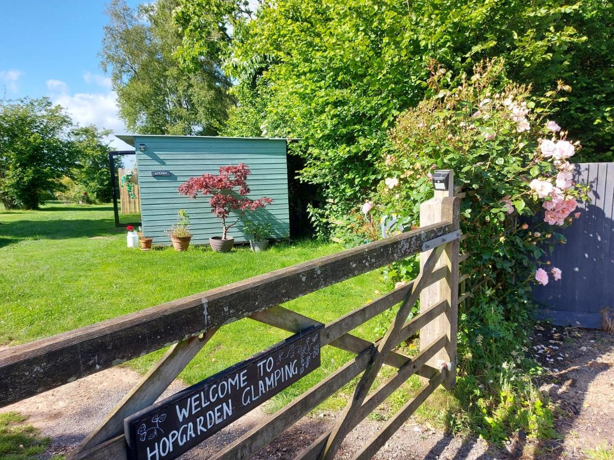 Hopgarden Glamping Luxury Shepherds Huts Wadhurst Exterior photo